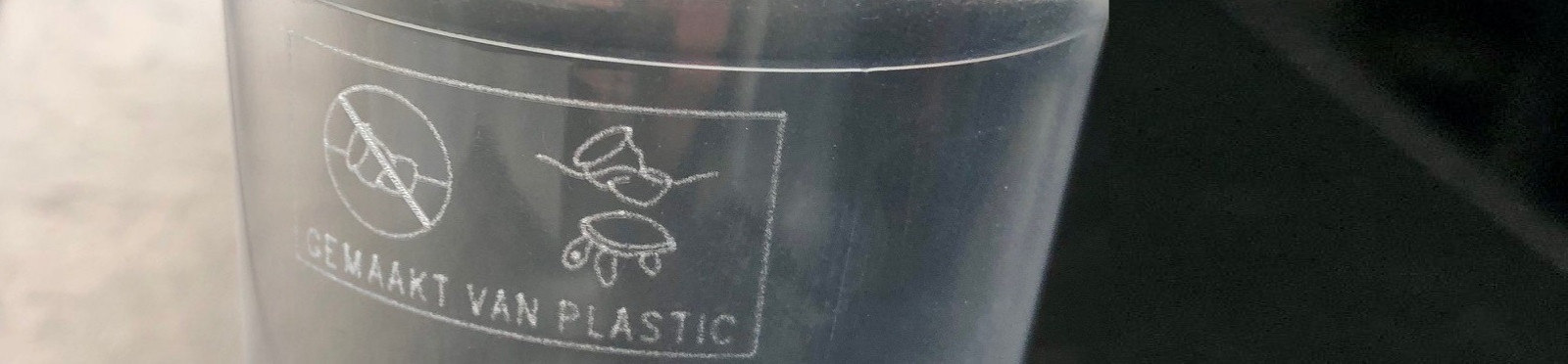Sup-Kennzeichnung auf Plastikbechern
